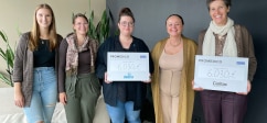 Gruppenfoto der Spendenscheckvergabe